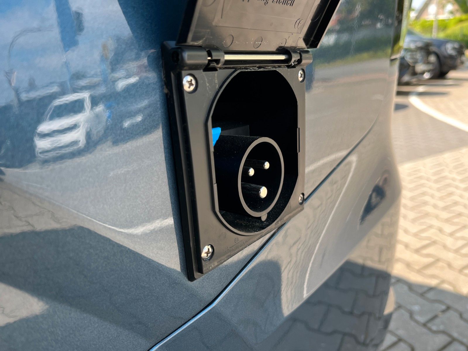 Fahrzeugabbildung Ford Nugget Titanium AD V710 0,99 % Finanzierung