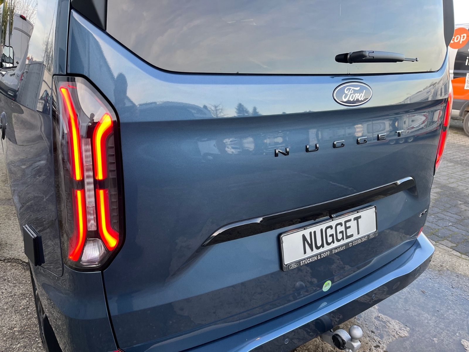 Fahrzeugabbildung Ford Nugget Titanium AD V710 0,99 % Finanzierung