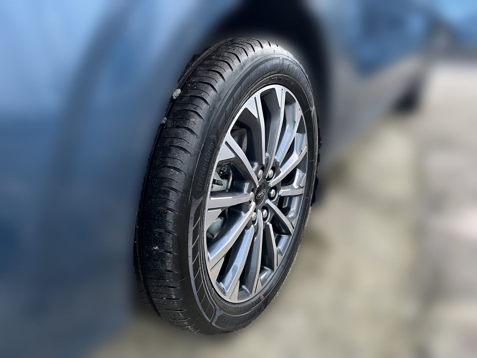 Fahrzeugabbildung Ford Nugget Titanium AD V710 0,99 % Finanzierung