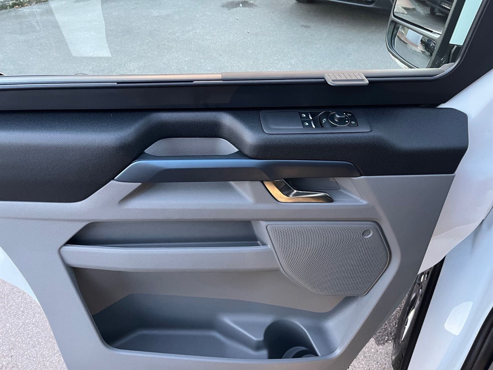 Fahrzeugabbildung Ford Nugget Active AD V710 0,99% Finanzierung!!!