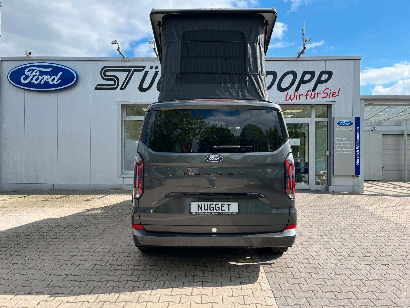 Fahrzeugabbildung Ford Nugget Titanium AD V710 0,99 % Finanzierung