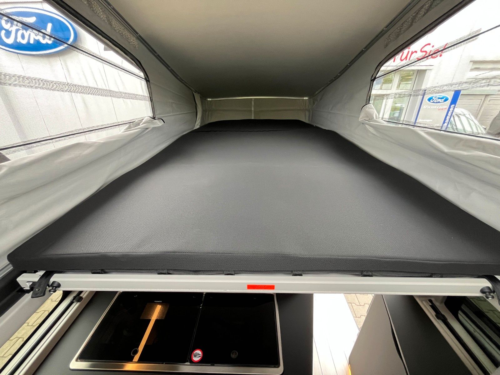 Fahrzeugabbildung Ford Nugget Active AD V710 0,99 % Finanzierung