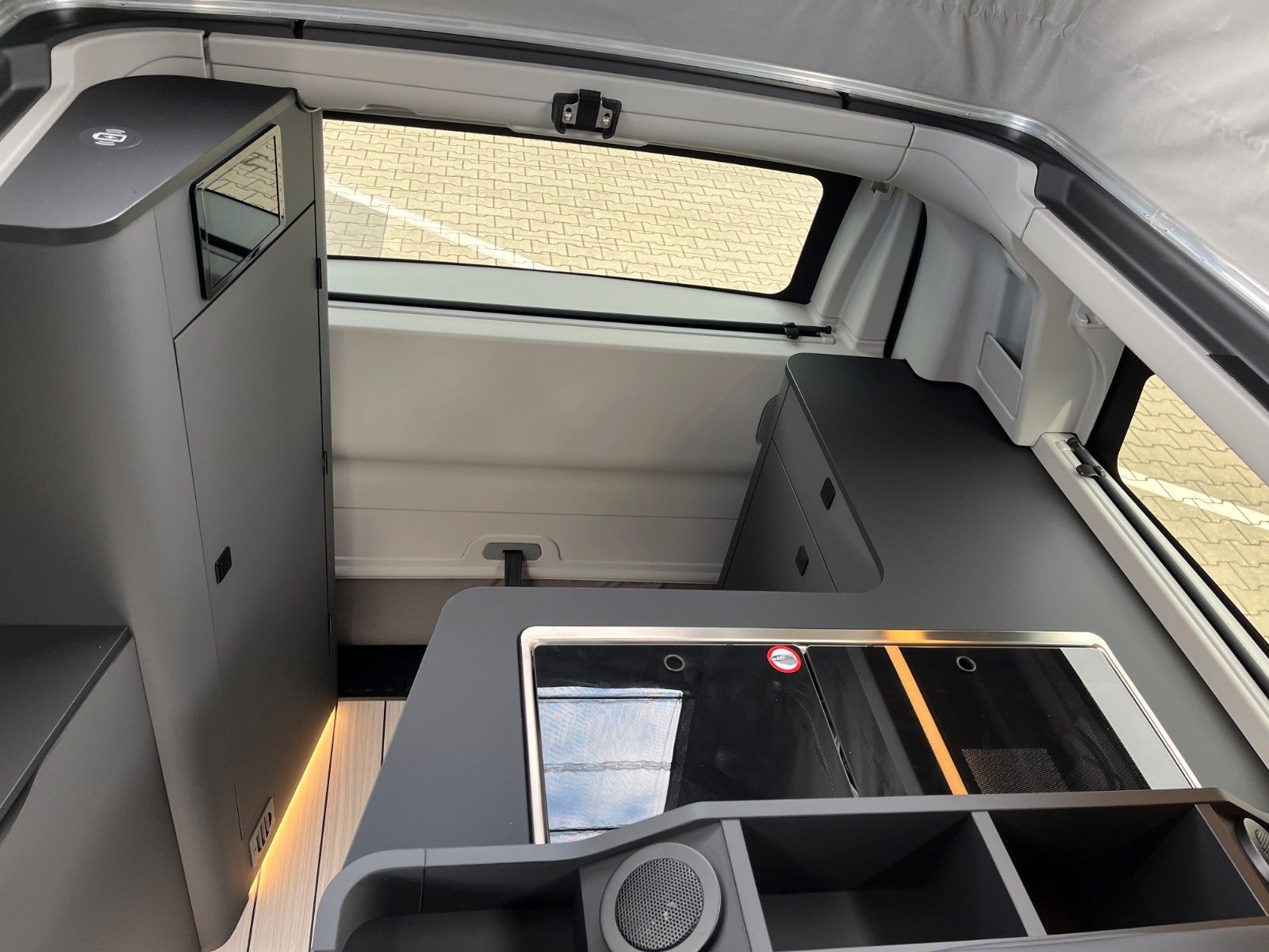 Fahrzeugabbildung Ford Nugget Active AD V710 0,99 % Finanzierung