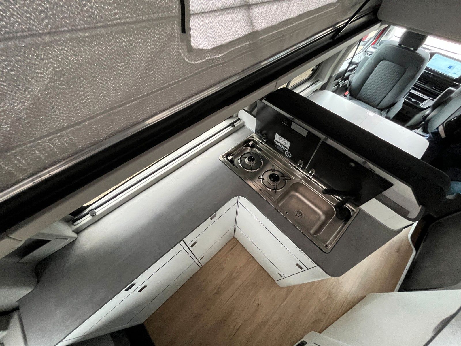 Fahrzeugabbildung Ford Nugget Plus Titanium 0,99 % Finanzierung