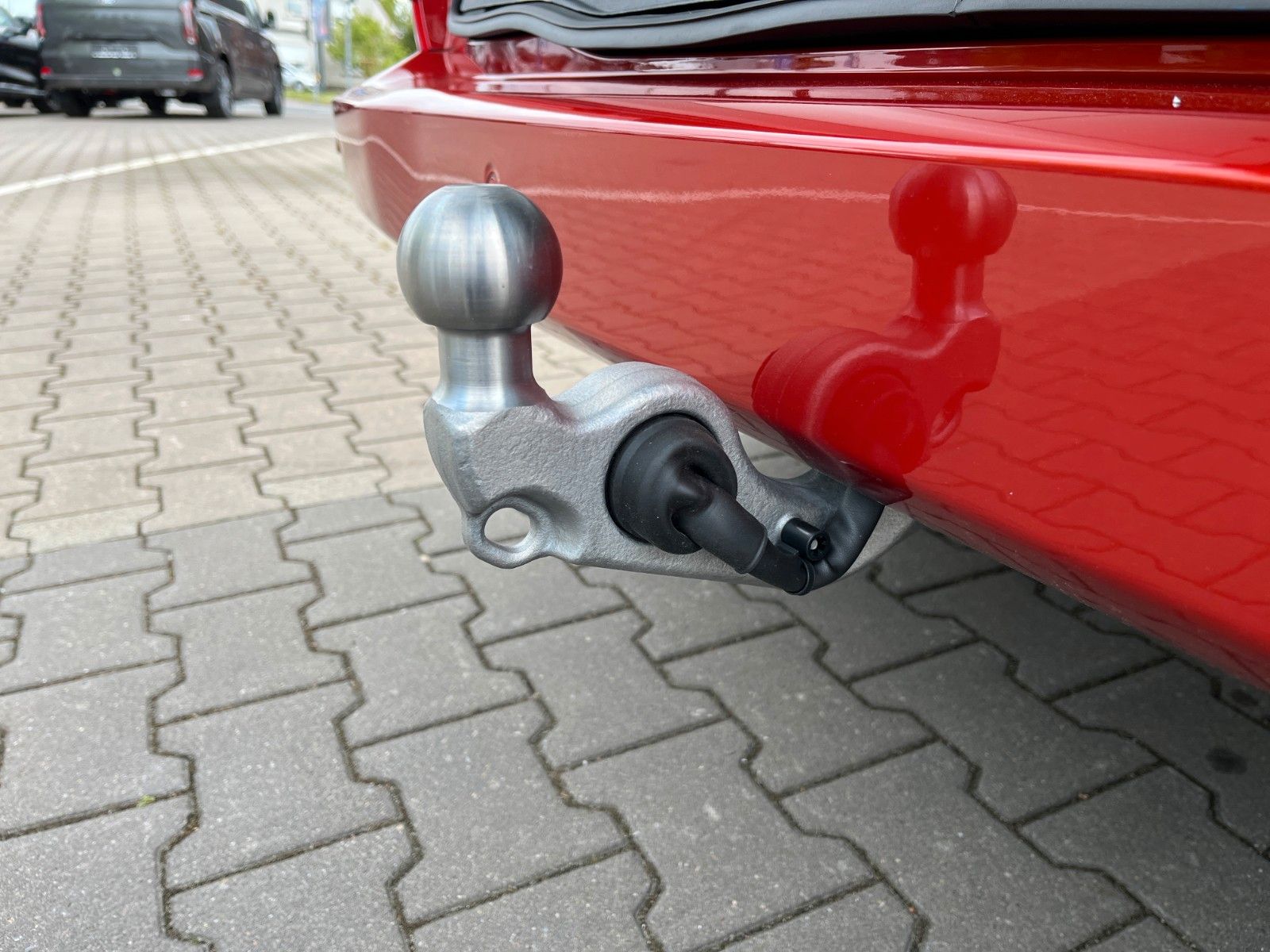Fahrzeugabbildung Ford Nugget Plus Titanium 0,99 % Finanzierung