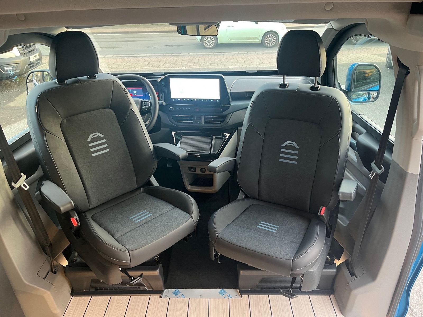 Fahrzeugabbildung Ford Nugget Active AD AWD  0,99 % Finanzierung!!!