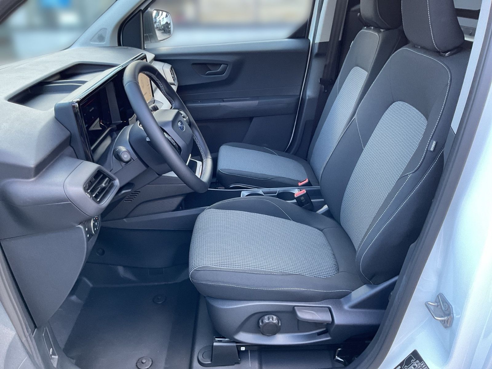 Fahrzeugabbildung Ford Transit Courier BEV Trend