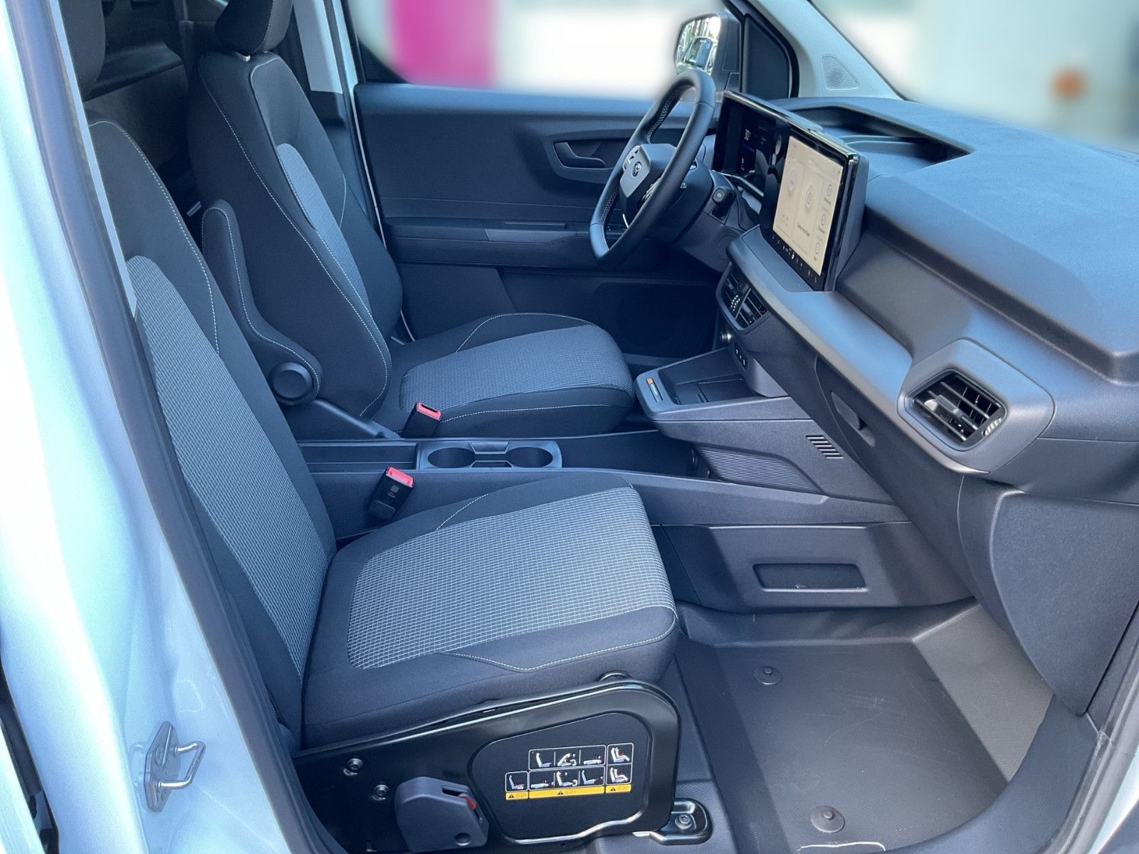 Fahrzeugabbildung Ford Transit Courier BEV Trend