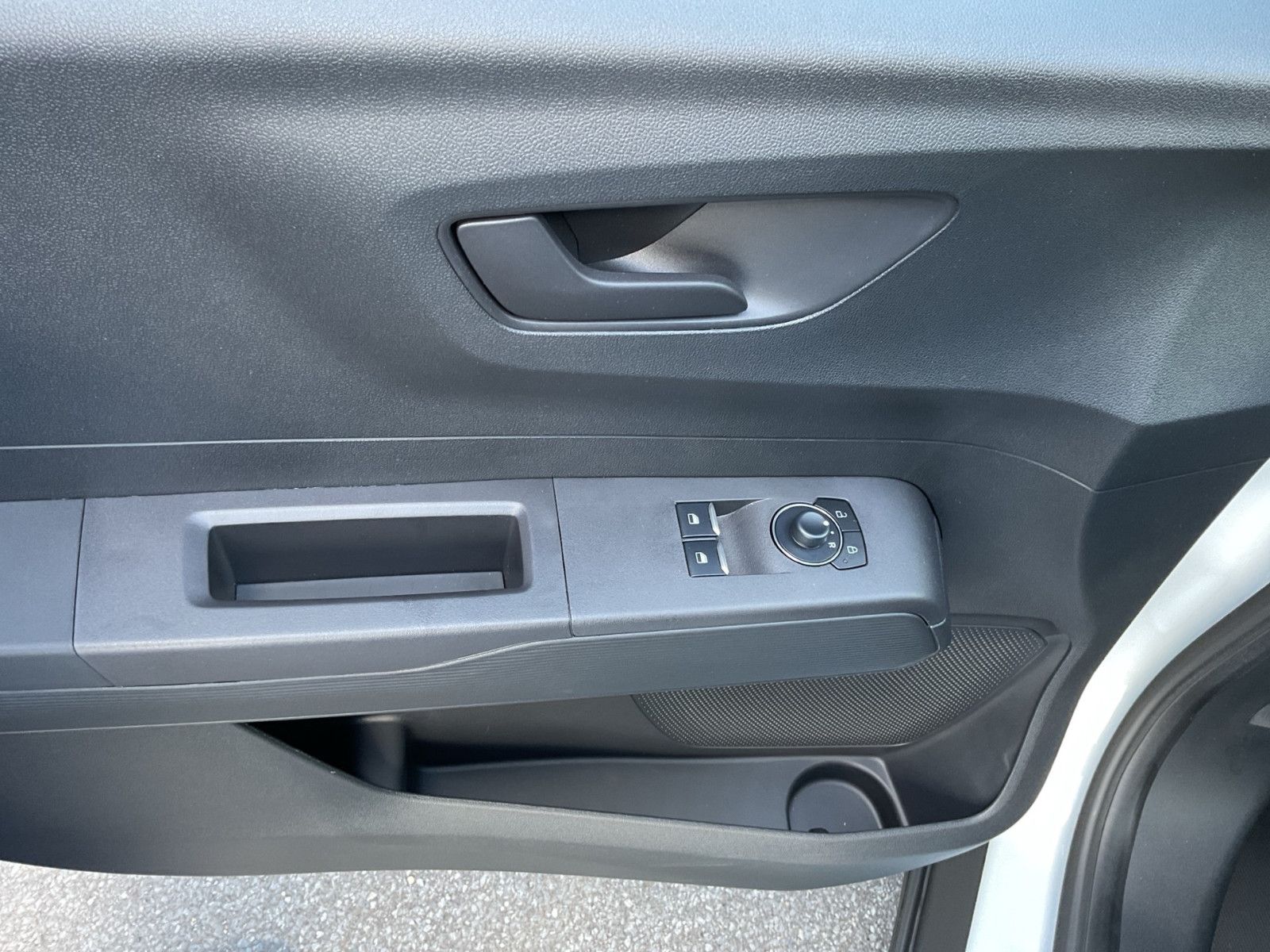 Fahrzeugabbildung Ford Transit Courier BEV Trend