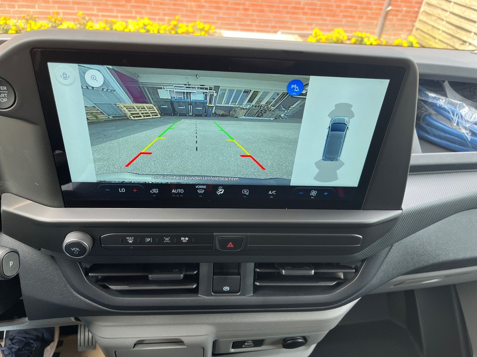 Fahrzeugabbildung Ford Transit Custom 320L1 Trend