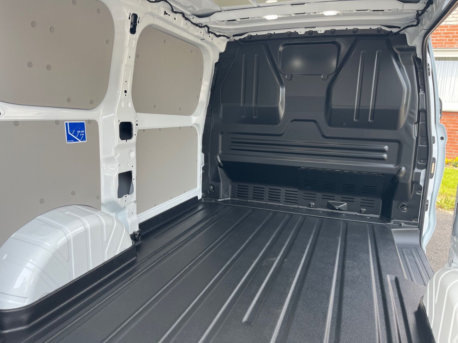 Fahrzeugabbildung Ford Transit Custom 320L1 Trend