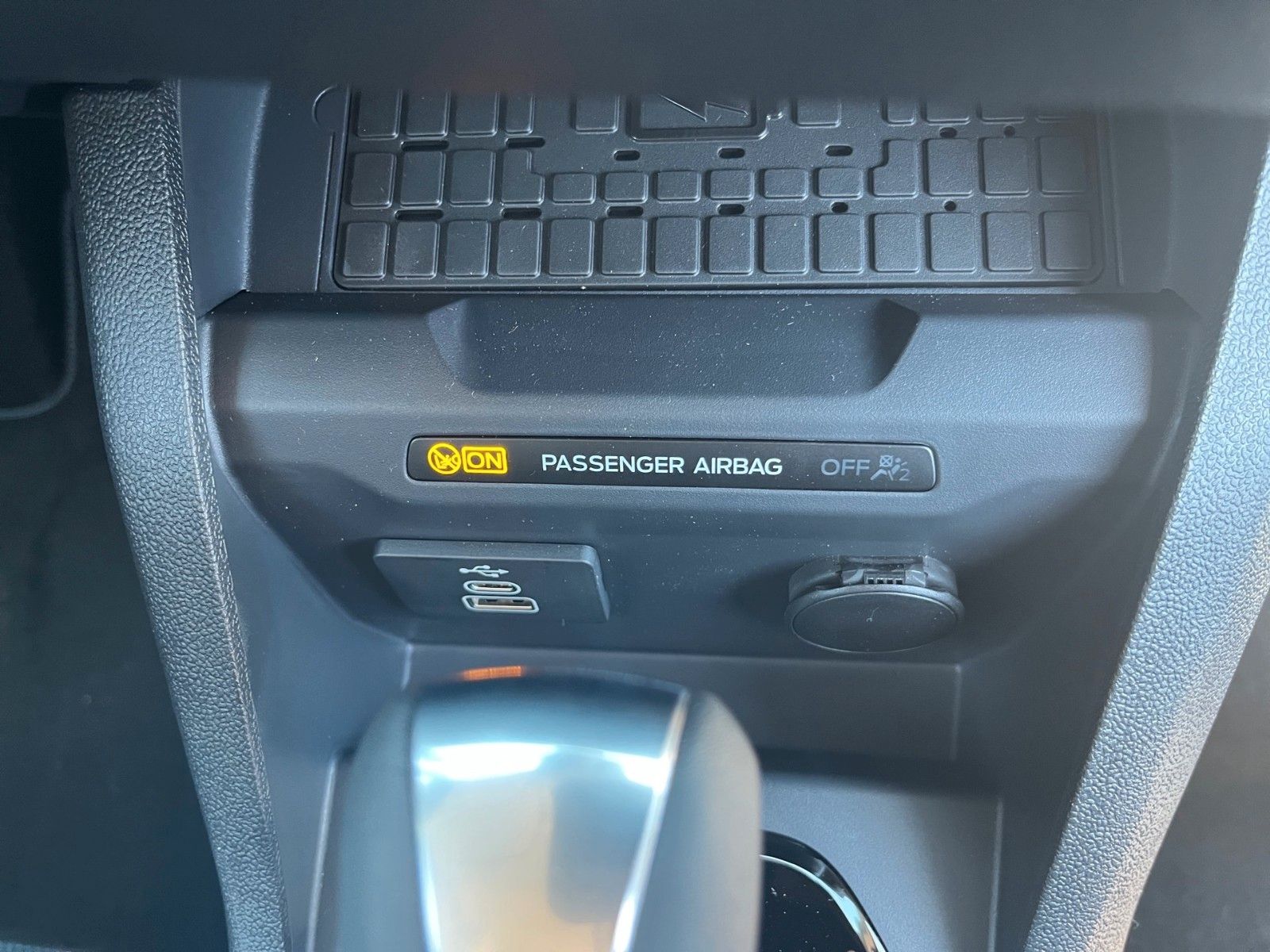 Fahrzeugabbildung Ford Tourneo Courier Active