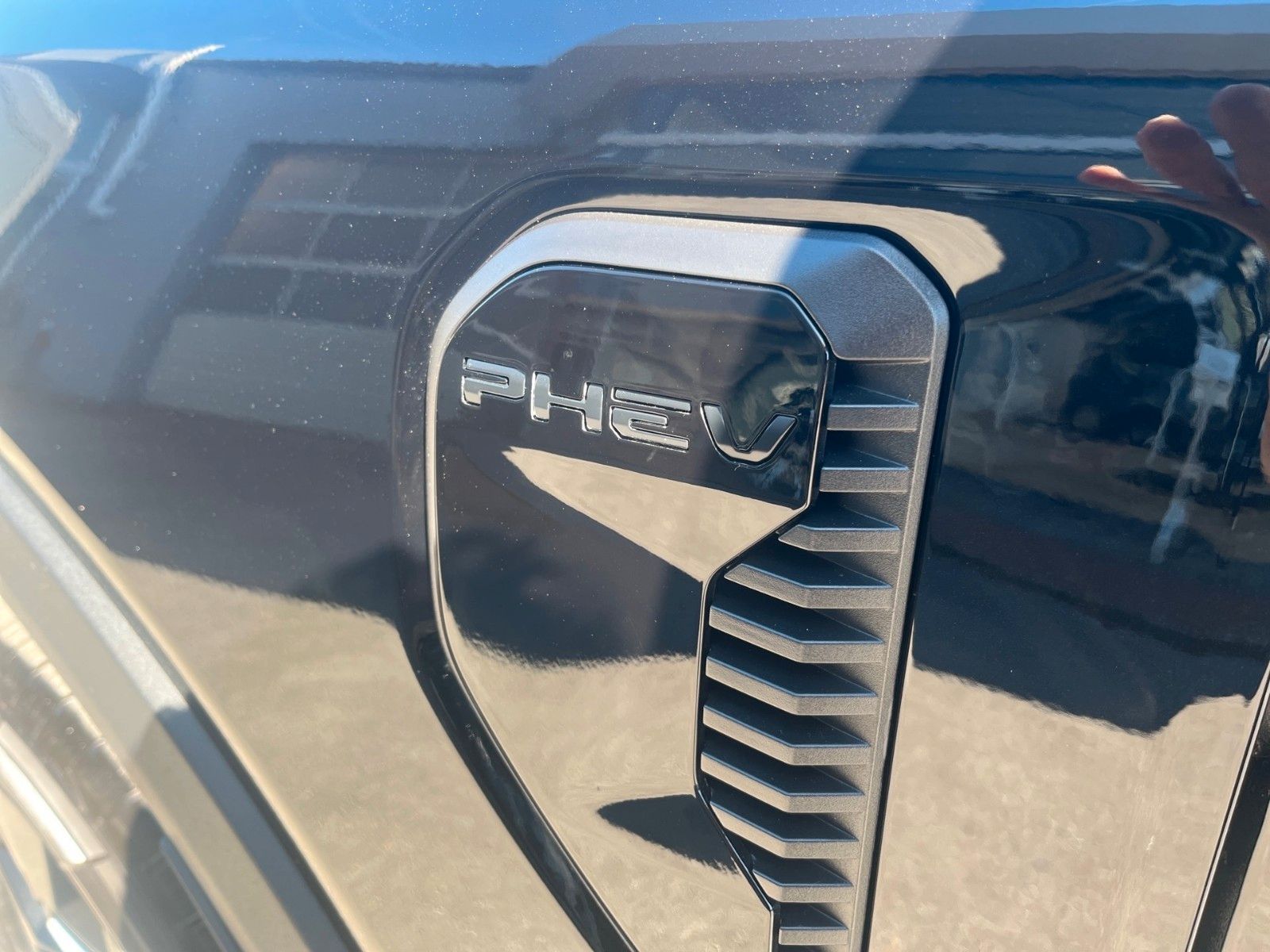 Fahrzeugabbildung Ford Ranger 2.3 PHEV Stormtrak +ACC