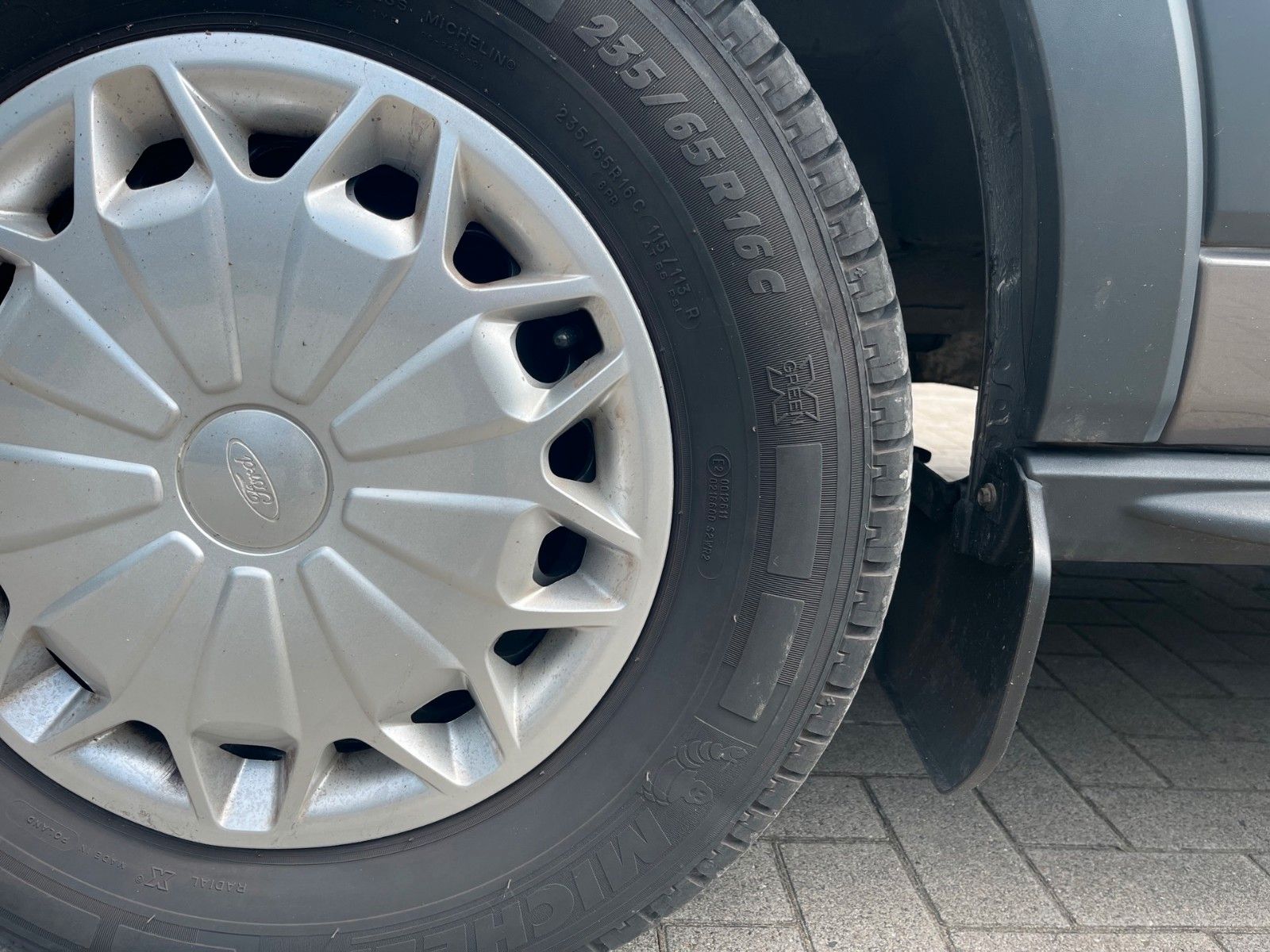 Fahrzeugabbildung Ford Transit Kasten 350 L3 Trend+AHK+Klima+...