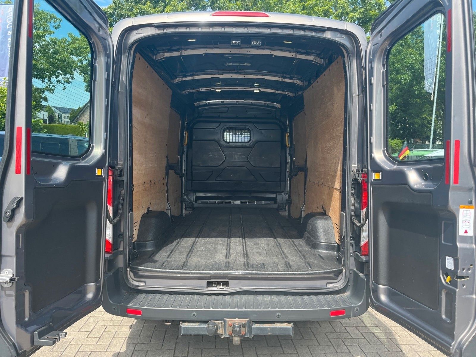 Fahrzeugabbildung Ford Transit Kasten 350 L3 Trend+AHK+Klima+...