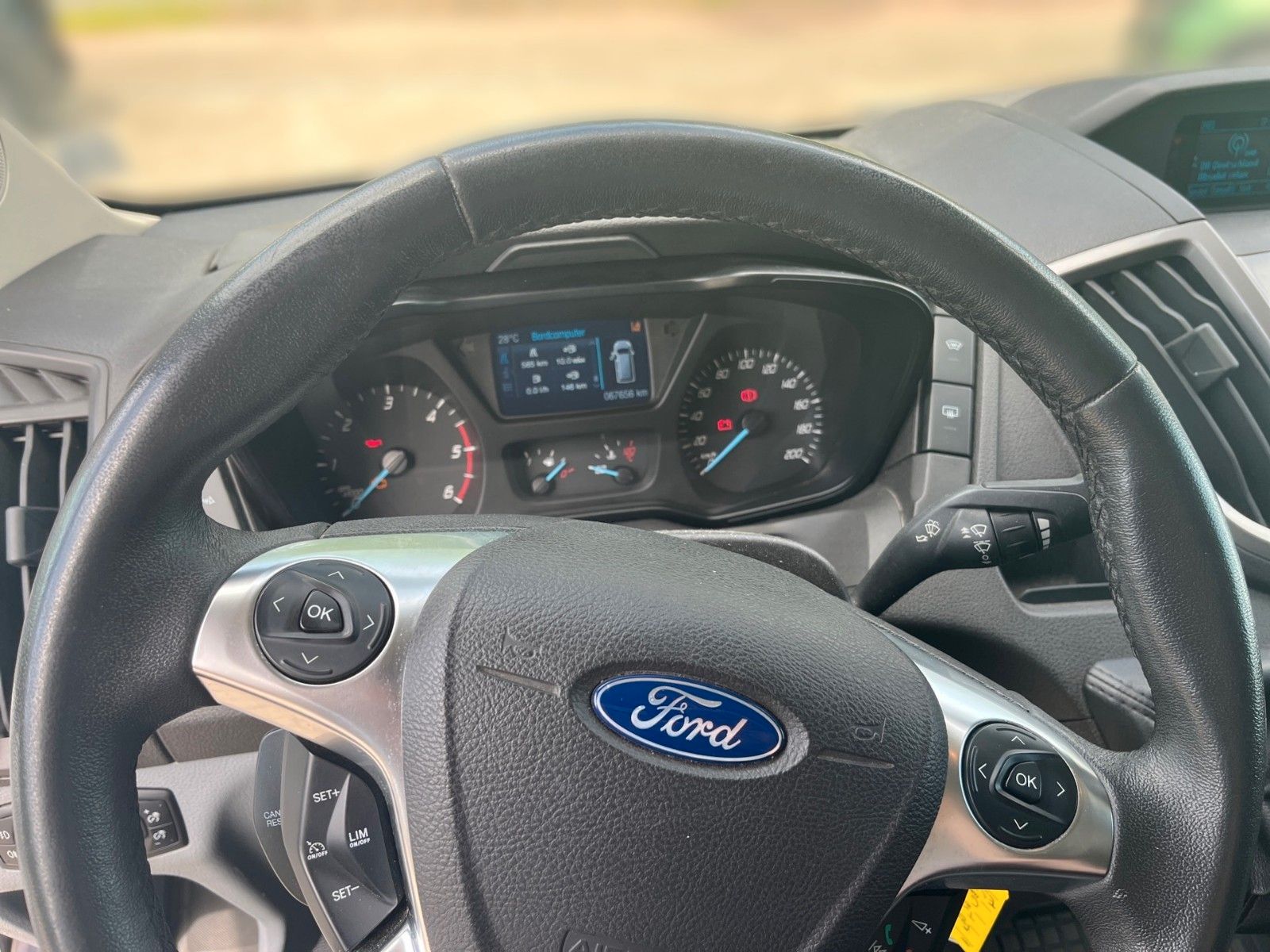 Fahrzeugabbildung Ford Transit Kasten 350 L3 Trend+AHK+Klima+...