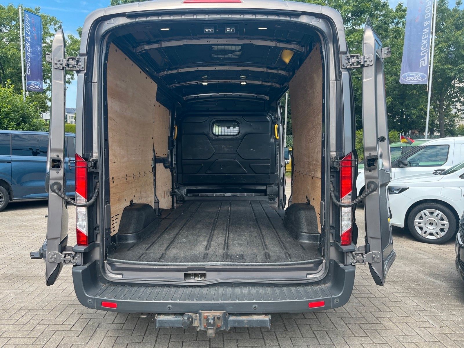 Fahrzeugabbildung Ford Transit Kasten 350 L3 Trend+AHK+Klima+...