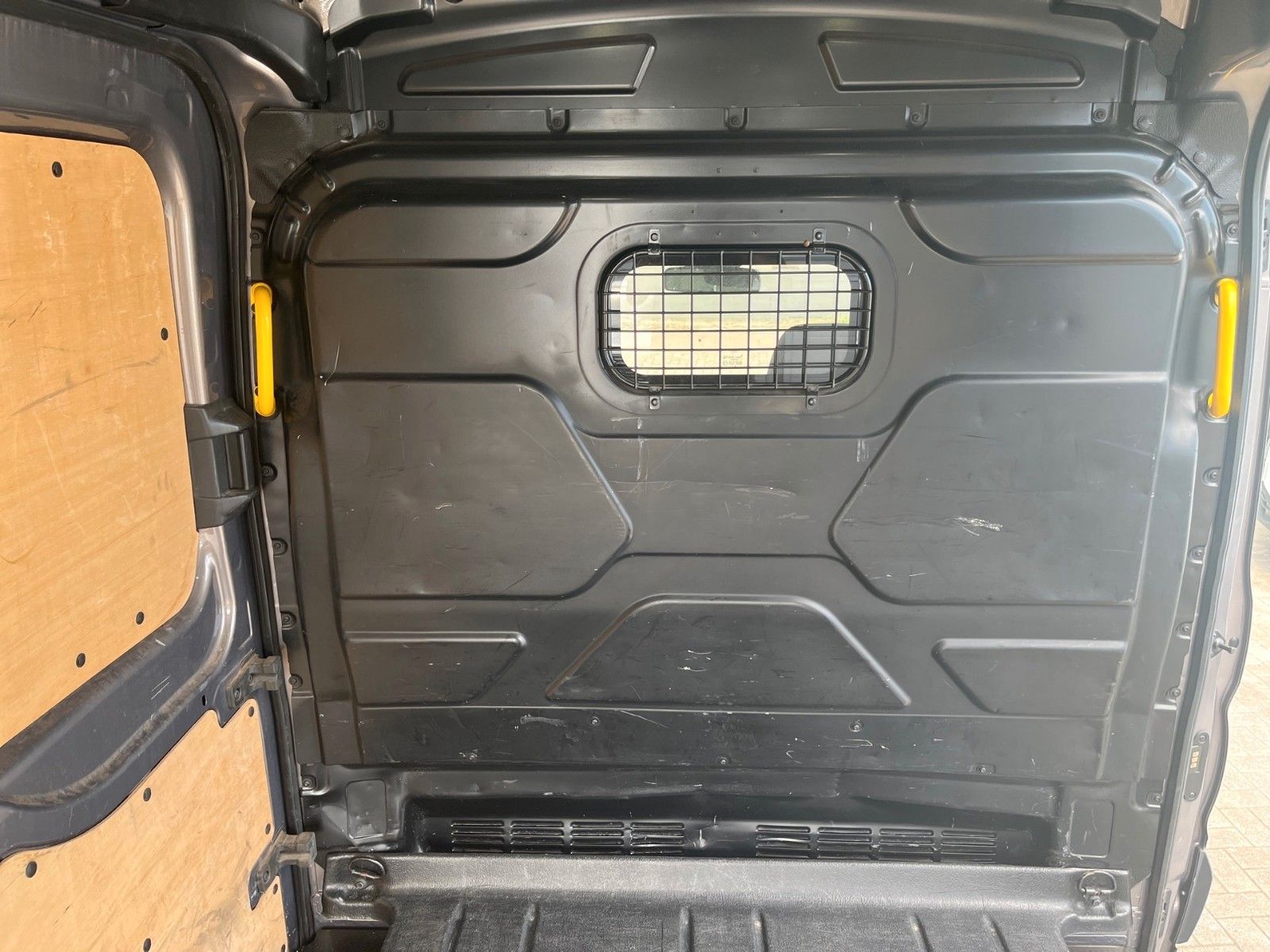 Fahrzeugabbildung Ford Transit Kasten 350 L3 Trend+AHK+Klima+...