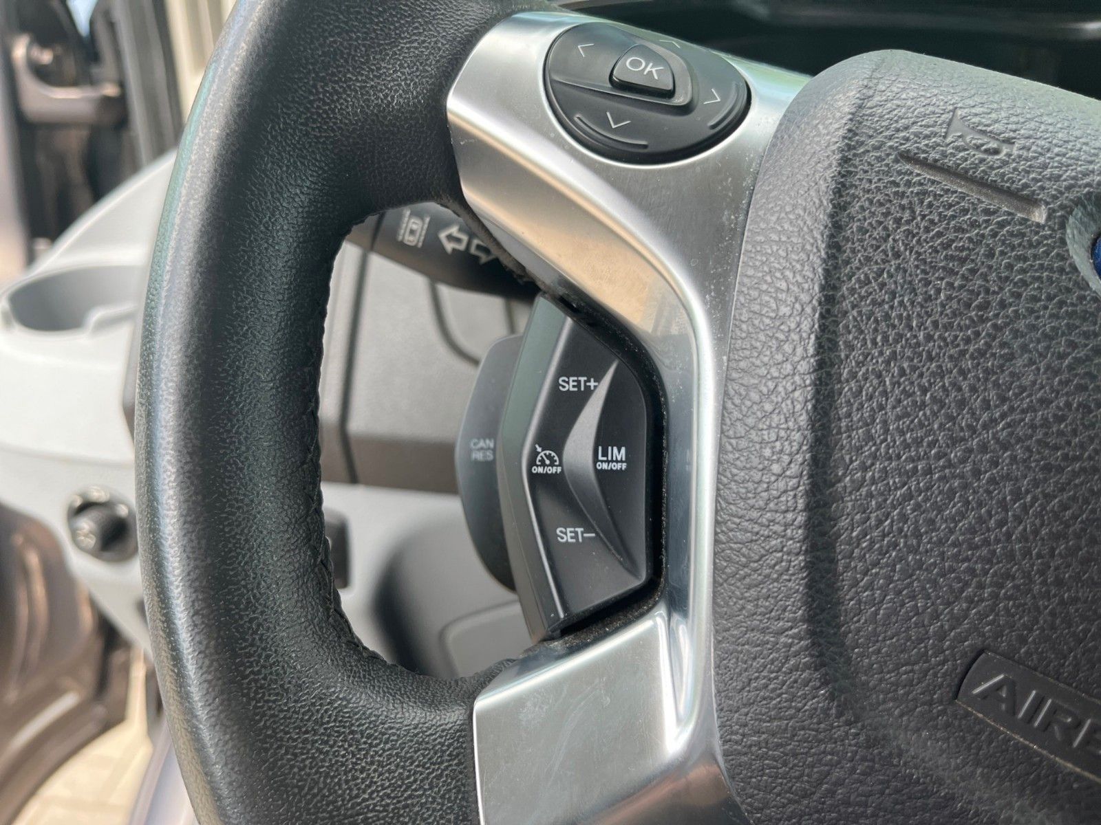 Fahrzeugabbildung Ford Transit Kasten 350 L3 Trend+AHK+Klima+...