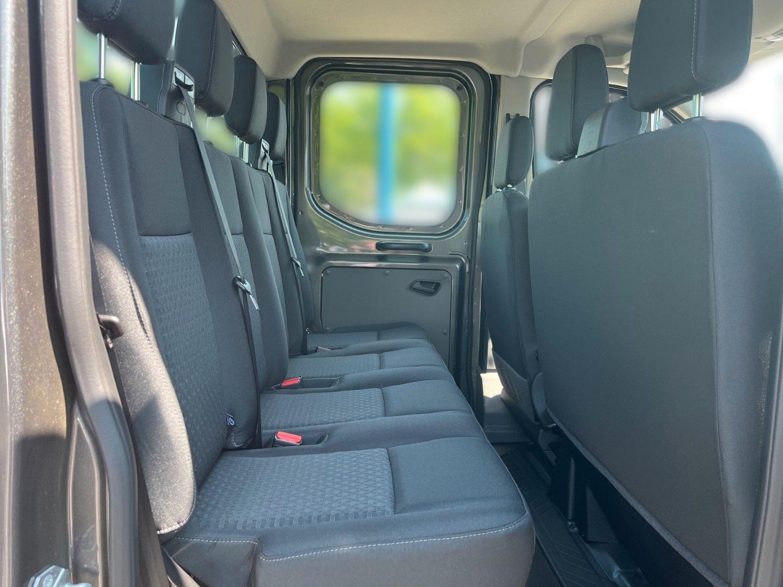Fahrzeugabbildung Ford Transit Fahrgestell L3 Doppelkabine Trend