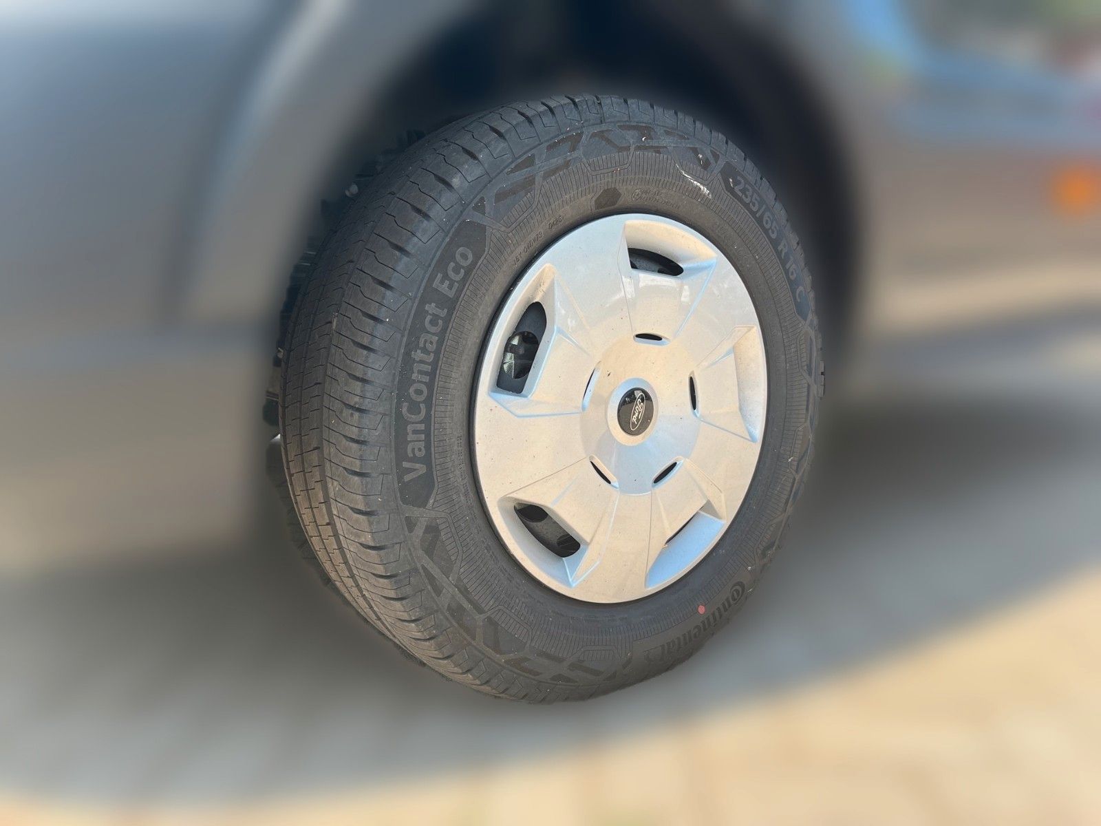 Fahrzeugabbildung Ford Transit Fahrgestell L3 Doppelkabine Trend