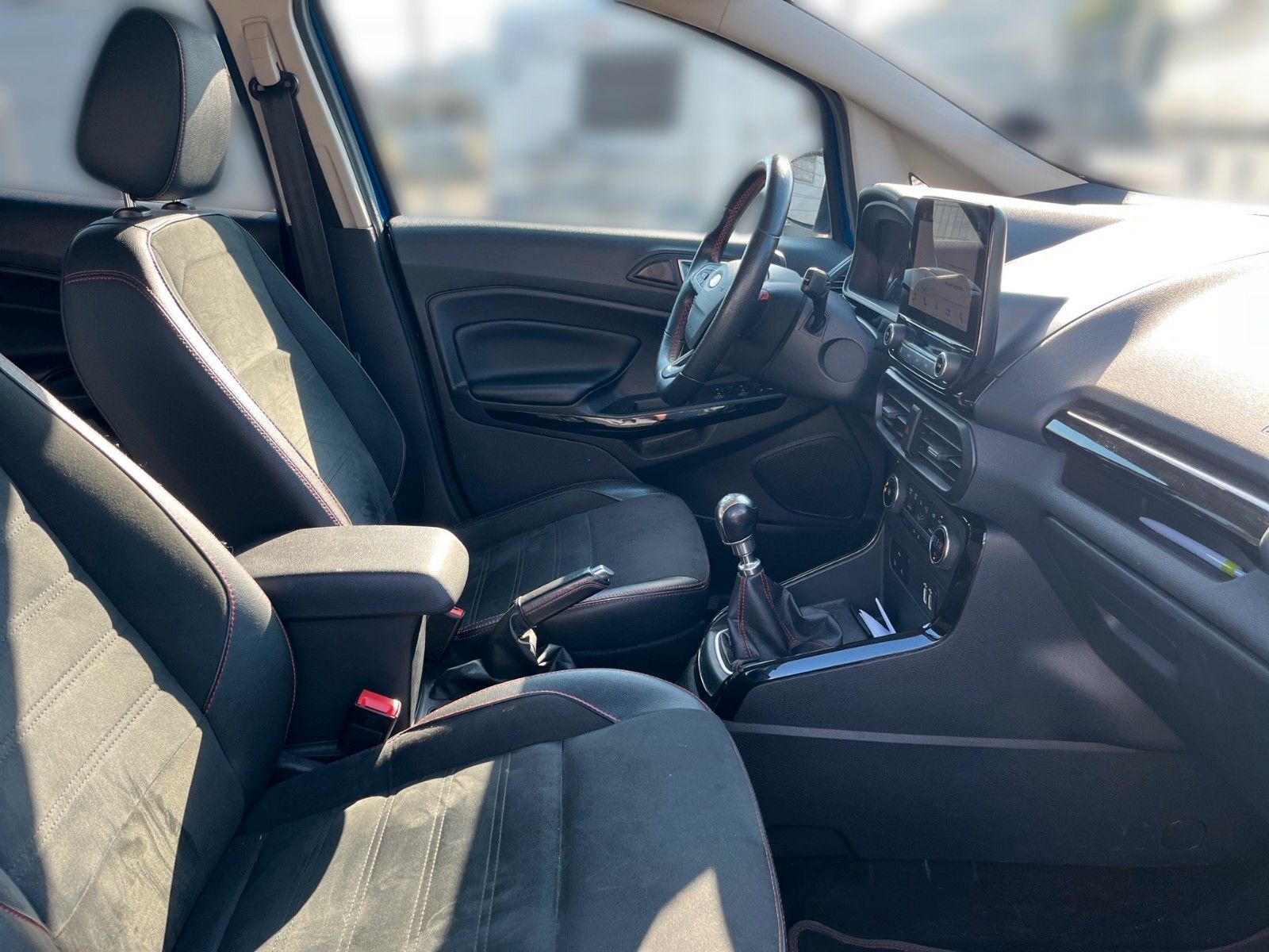 Fahrzeugabbildung Ford EcoSport ST-Line