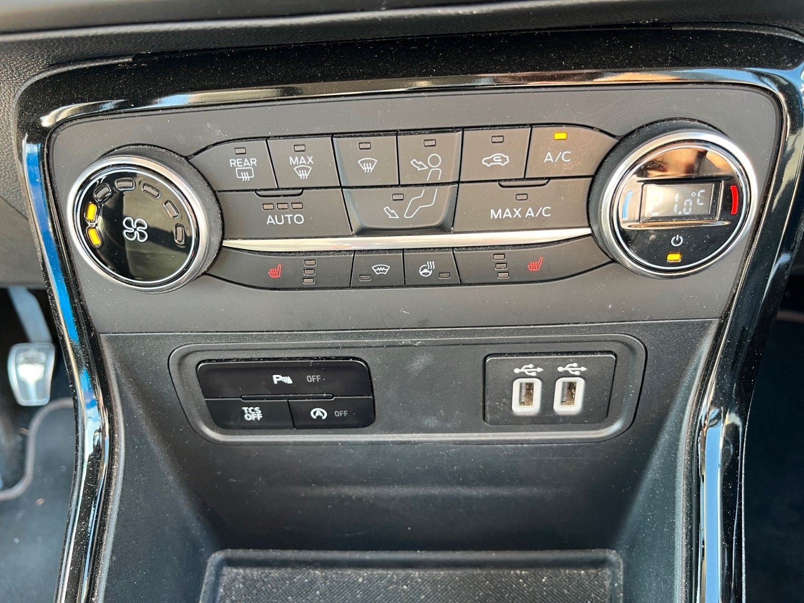 Fahrzeugabbildung Ford EcoSport ST-Line