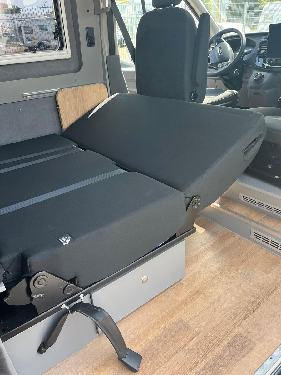 Fahrzeugabbildung Ford MATIST Family XL ähnlich Big Nugget XL