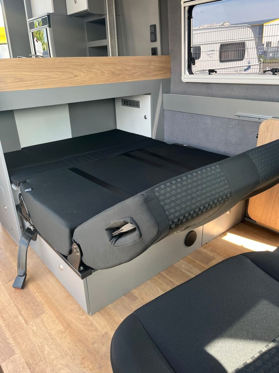 Fahrzeugabbildung Ford MATIST Family XL ähnlich Big Nugget XL