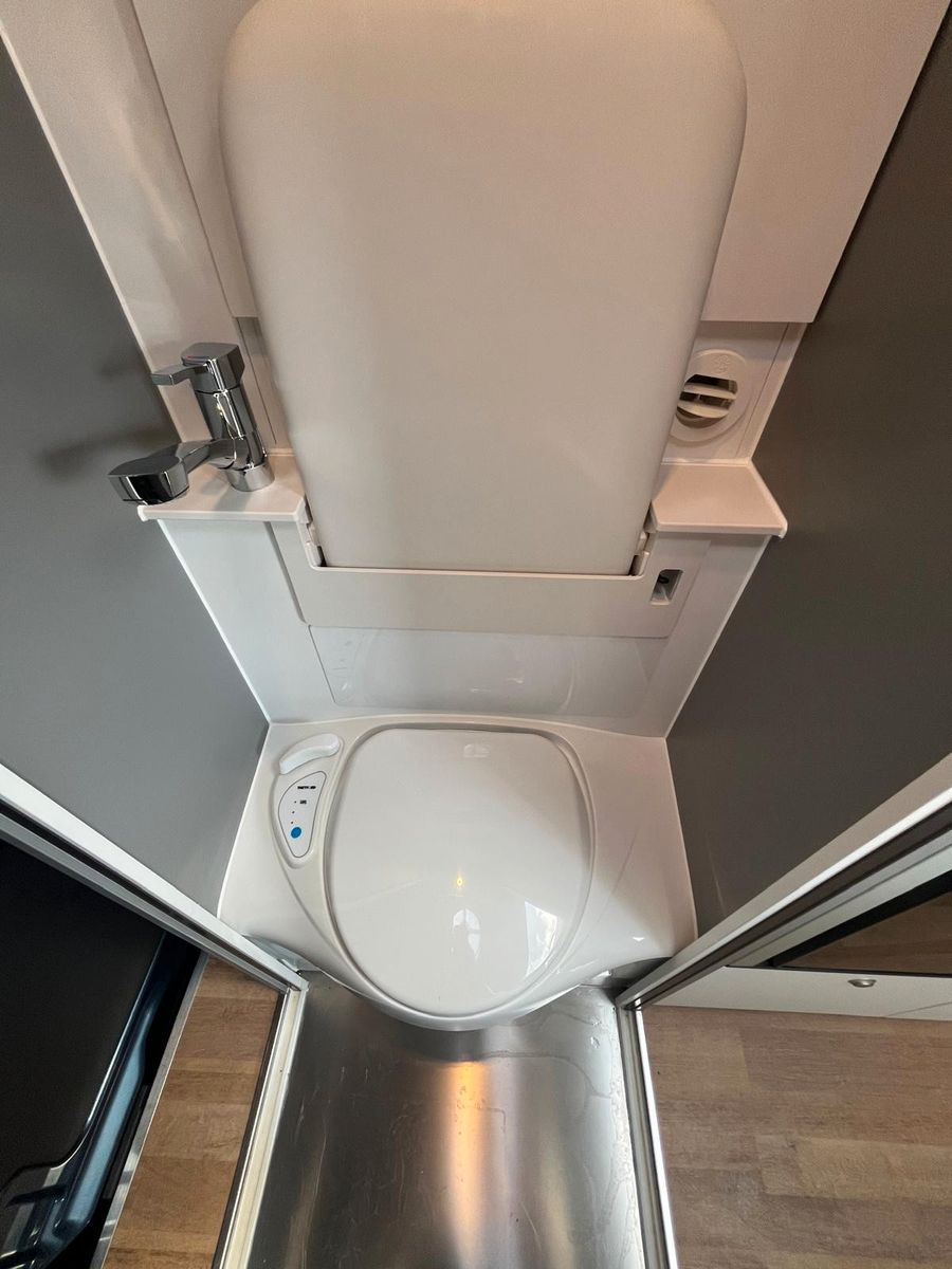Fahrzeugabbildung Ford MATIST Family XL ähnlich Big Nugget XL