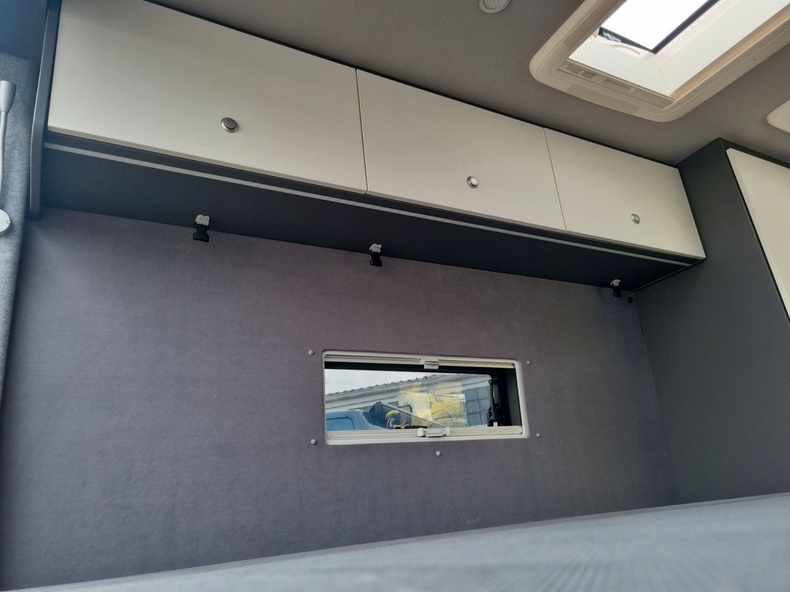 Fahrzeugabbildung Pössl MATIST XL mit 2 m Längsbetten! Toller Grundriss!
