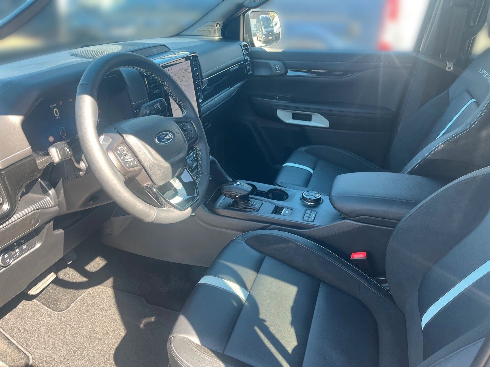 Fahrzeugabbildung Ford Ford Ranger 2.3 PHEV Stormtrak +ACC