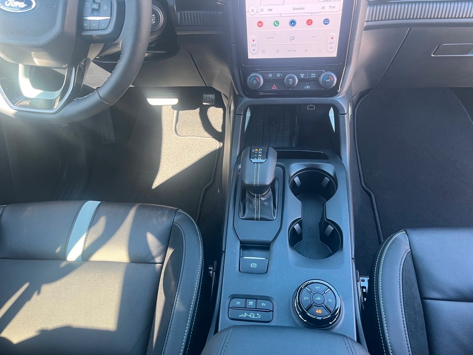 Fahrzeugabbildung Ford Ford Ranger 2.3 PHEV Stormtrak +ACC