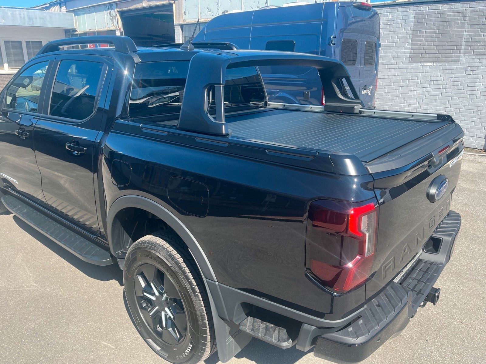 Fahrzeugabbildung Ford Ford Ranger 2.3 PHEV Stormtrak +ACC