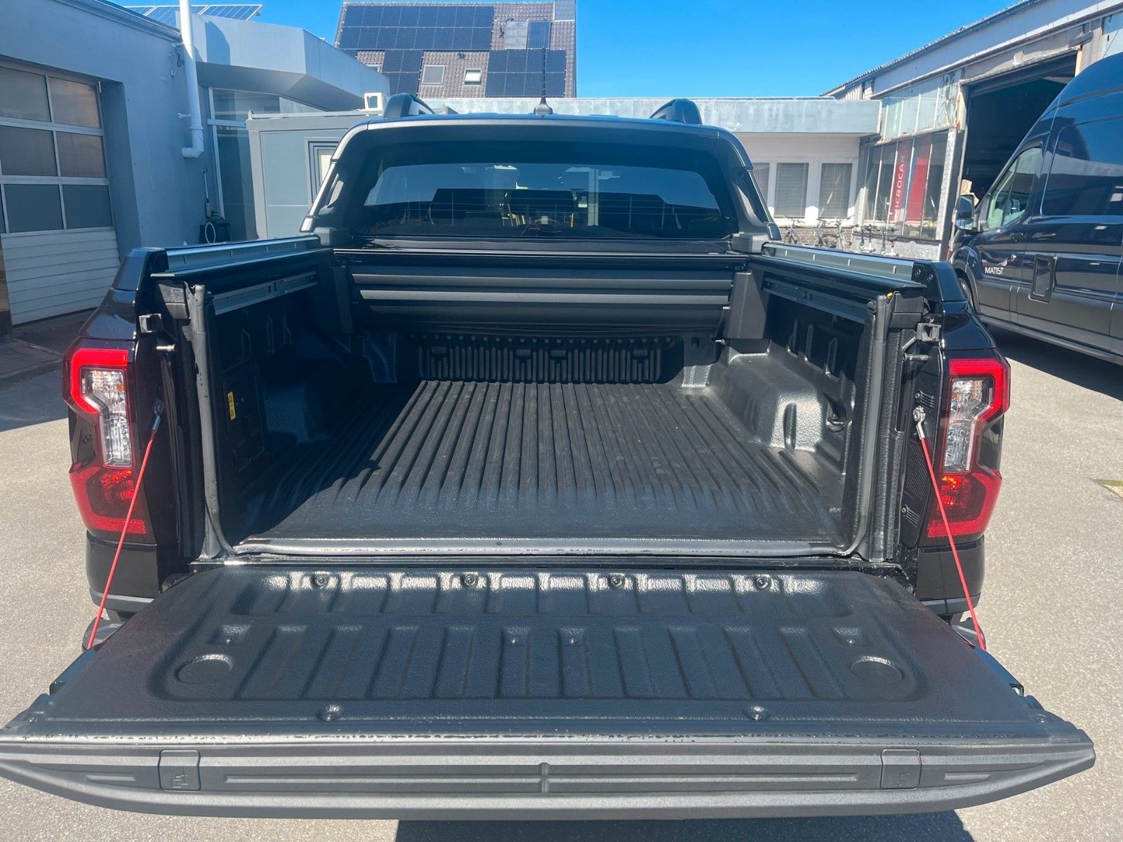 Fahrzeugabbildung Ford Ford Ranger 2.3 PHEV Stormtrak +ACC
