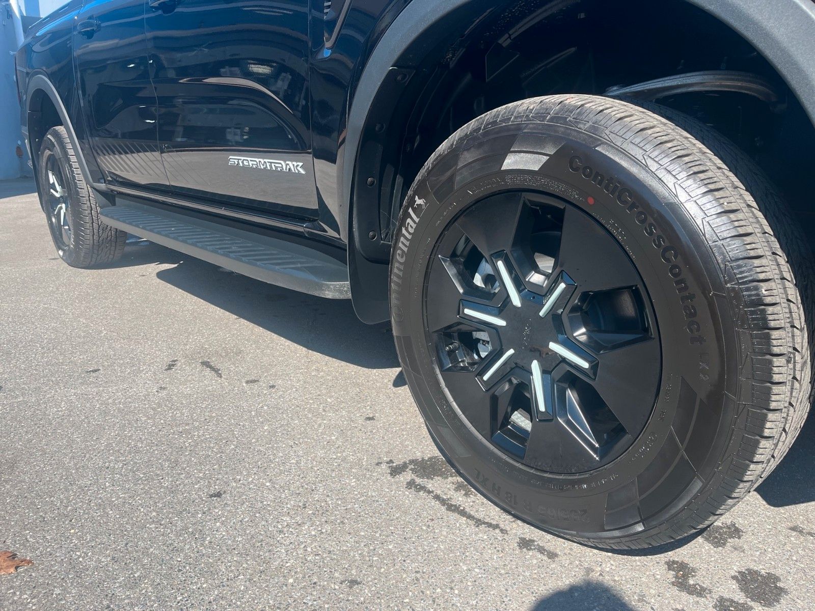 Fahrzeugabbildung Ford Ford Ranger 2.3 PHEV Stormtrak +ACC