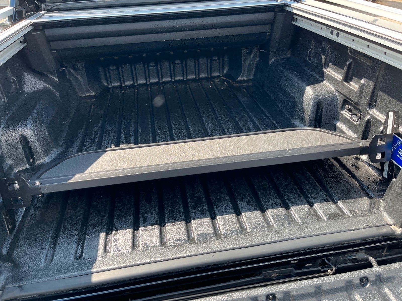 Fahrzeugabbildung Ford Ranger Platinum e-4WD Doppelkabine