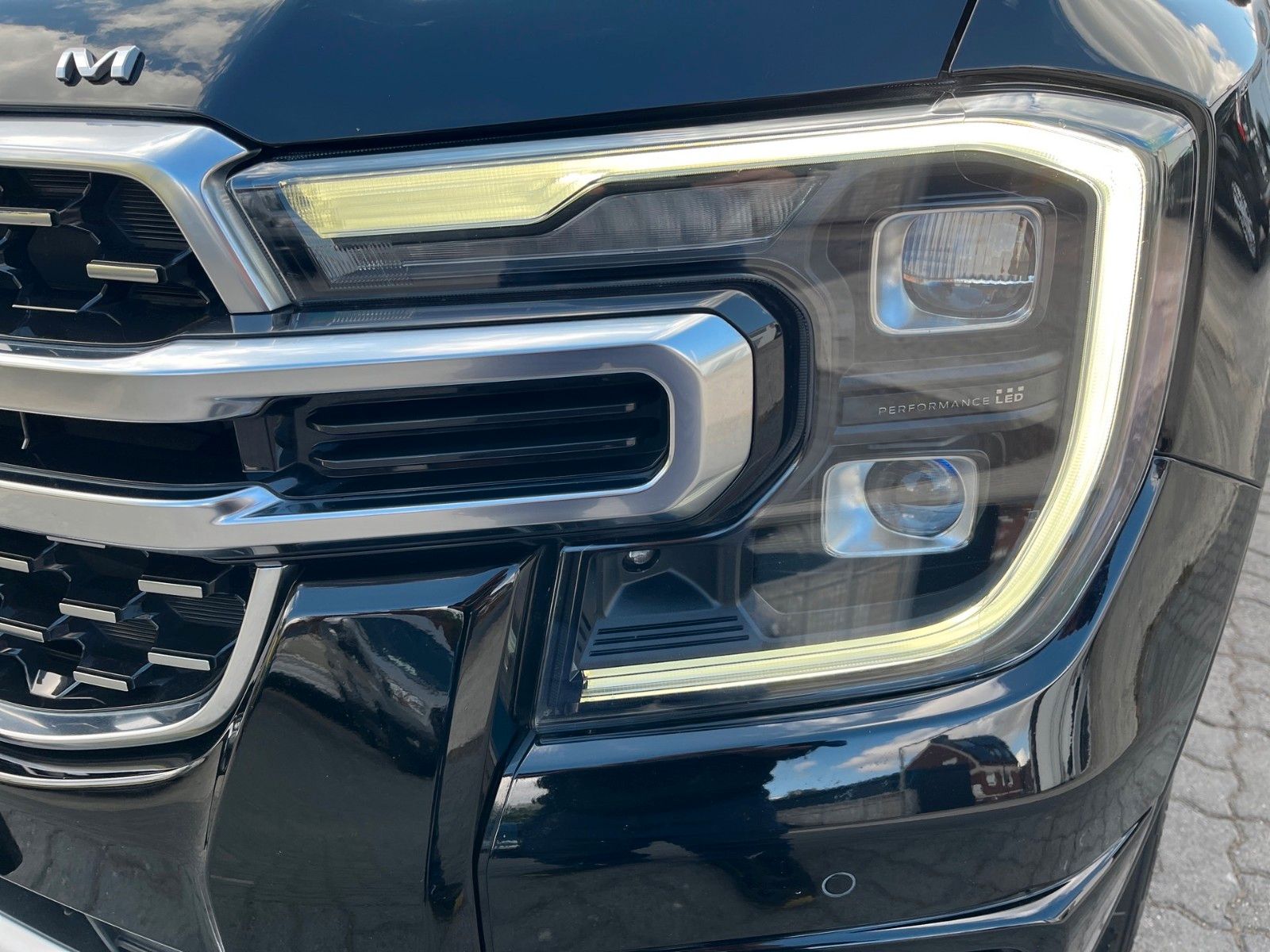 Fahrzeugabbildung Ford Ranger Platinum e-4WD Doppelkabine