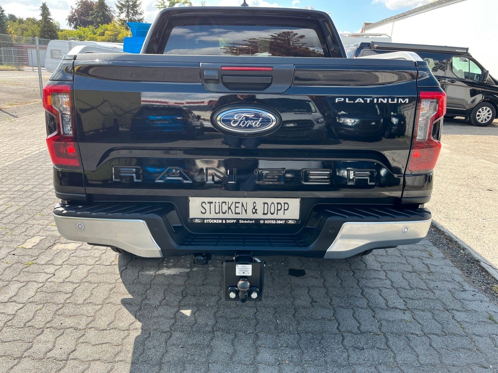 Fahrzeugabbildung Ford Ranger Platinum e-4WD Doppelkabine