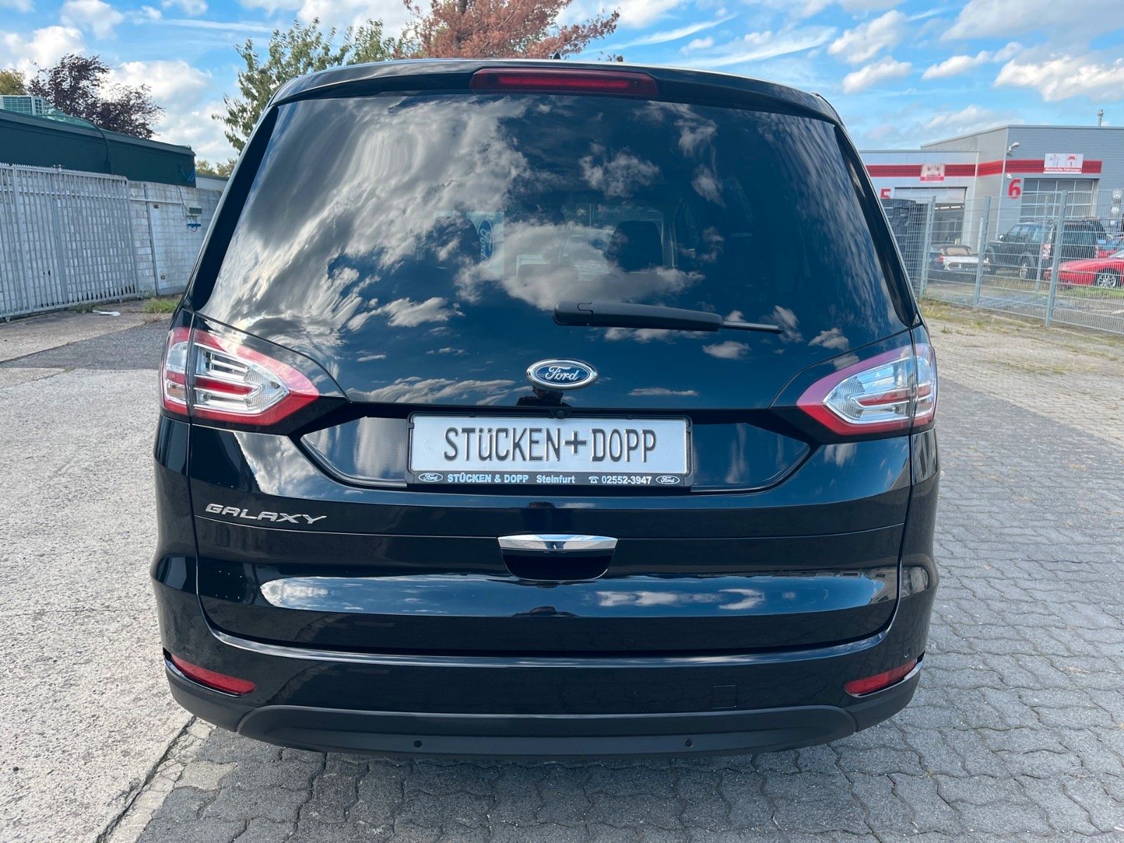 Fahrzeugabbildung Ford Galaxy Titanium