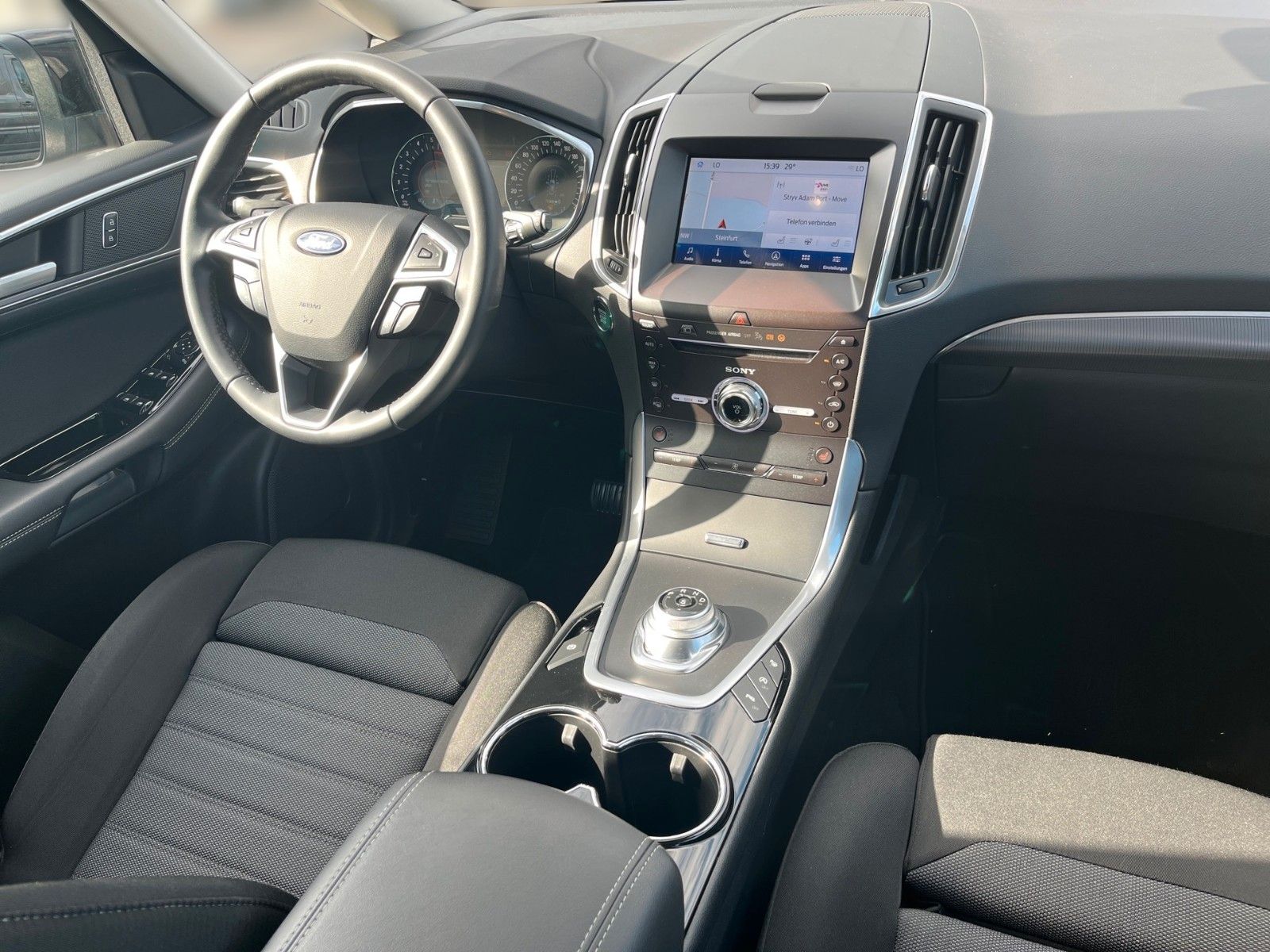 Fahrzeugabbildung Ford Galaxy Titanium