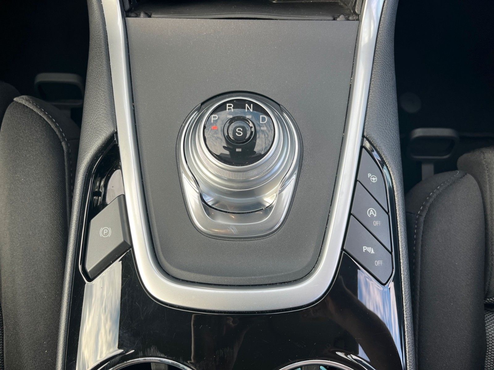Fahrzeugabbildung Ford Galaxy Titanium