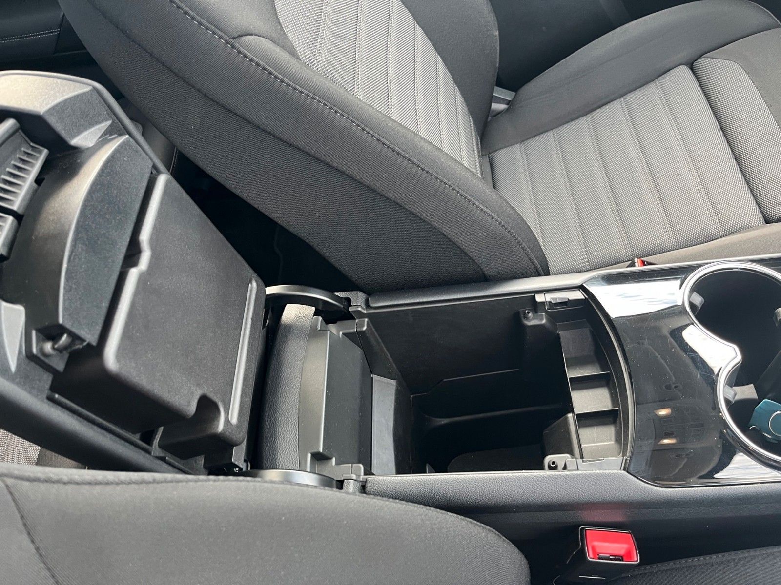 Fahrzeugabbildung Ford Galaxy Titanium
