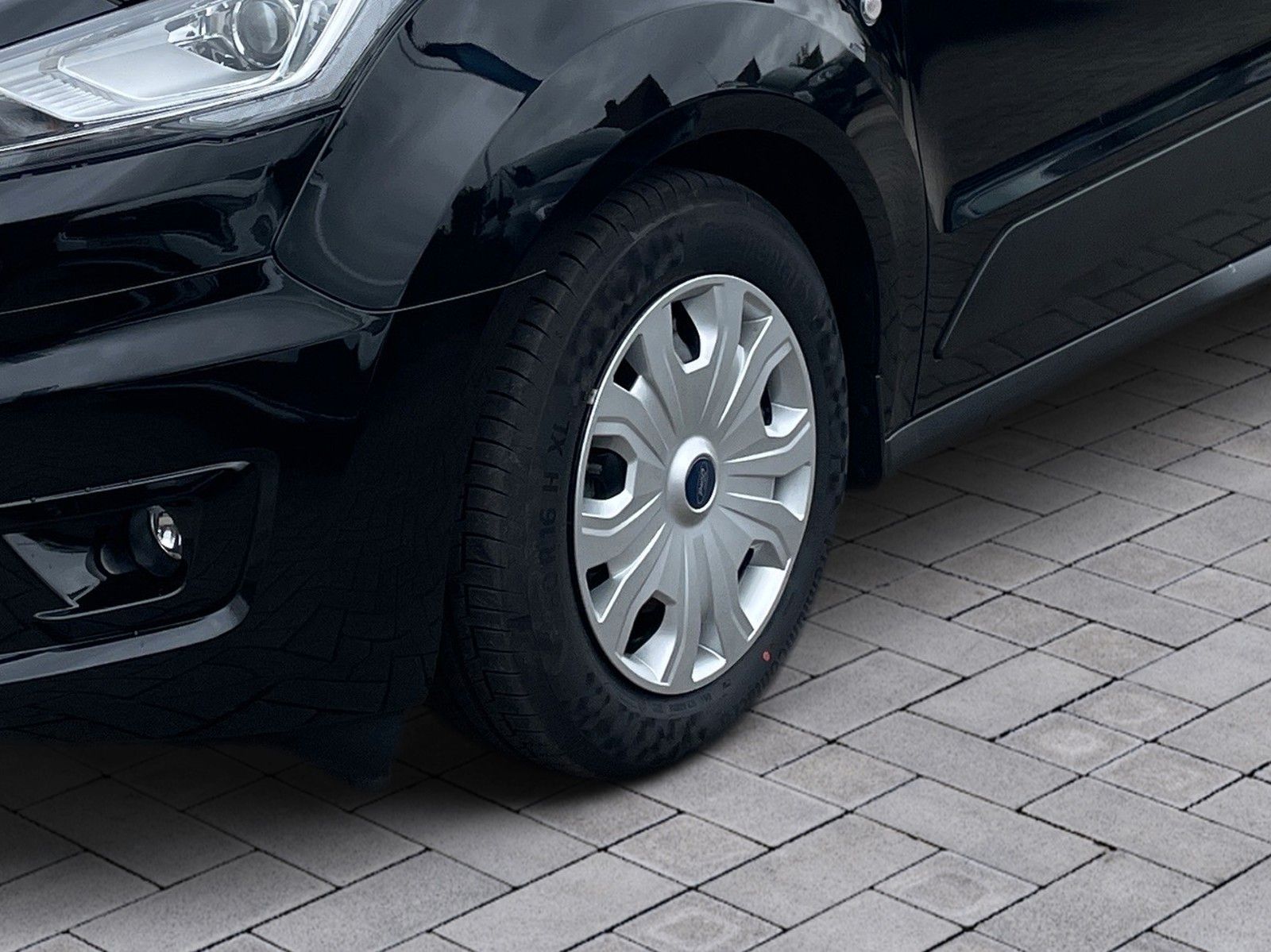 Fahrzeugabbildung Ford Transit Connect L2 Trend Autom.+Navi+Xenon+.