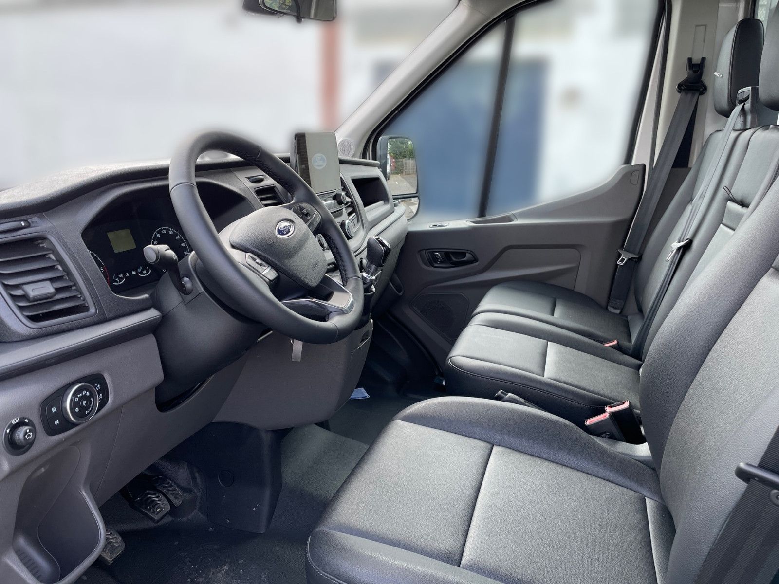 Fahrzeugabbildung Ford Transit Pritsche 3 Seiten Kipper 350 L2 EK Trend