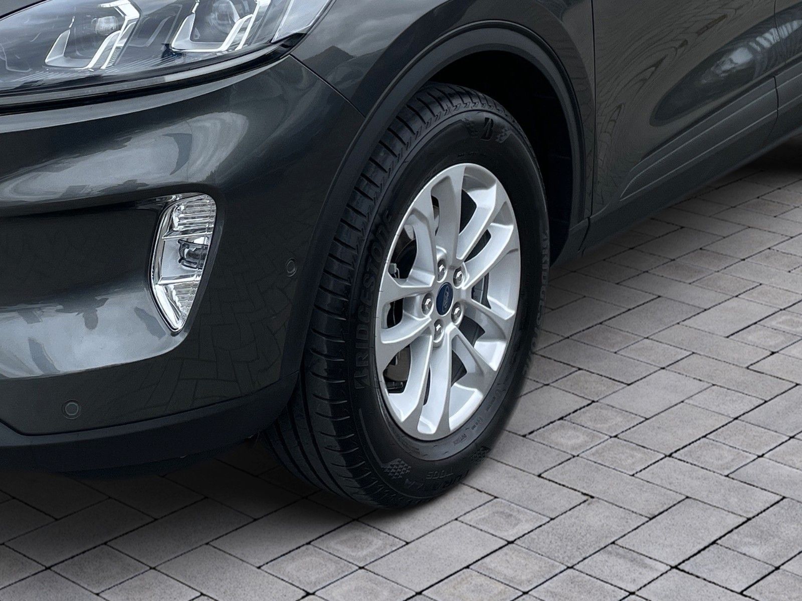 Fahrzeugabbildung Ford Kuga 1.5 EcoBlue Titanium X+B&O+Panorama+LED+...