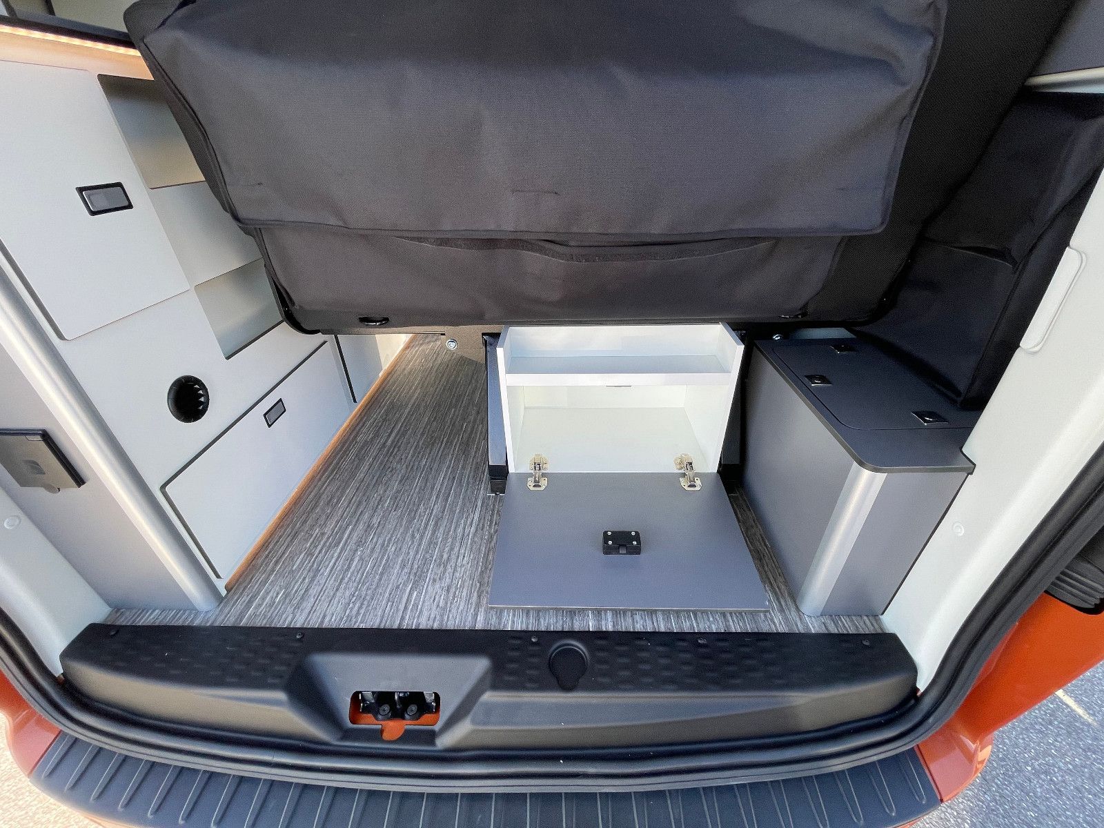 Fahrzeugabbildung Ford PANAMA P10+170 PS AUTOMATIK Nugget