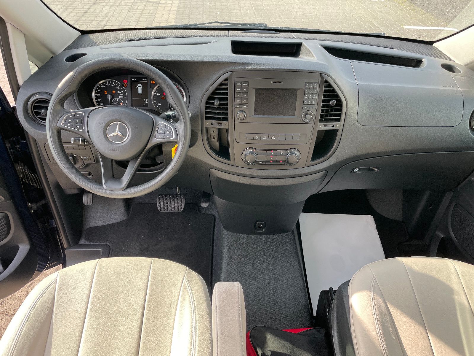 Fahrzeugabbildung Westfalia Jules Verne Mercedes-Benz GTronic Automatik