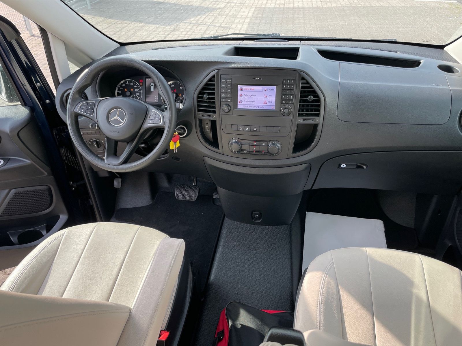 Fahrzeugabbildung Westfalia Jules Verne Mercedes-Benz GTronic Automatik