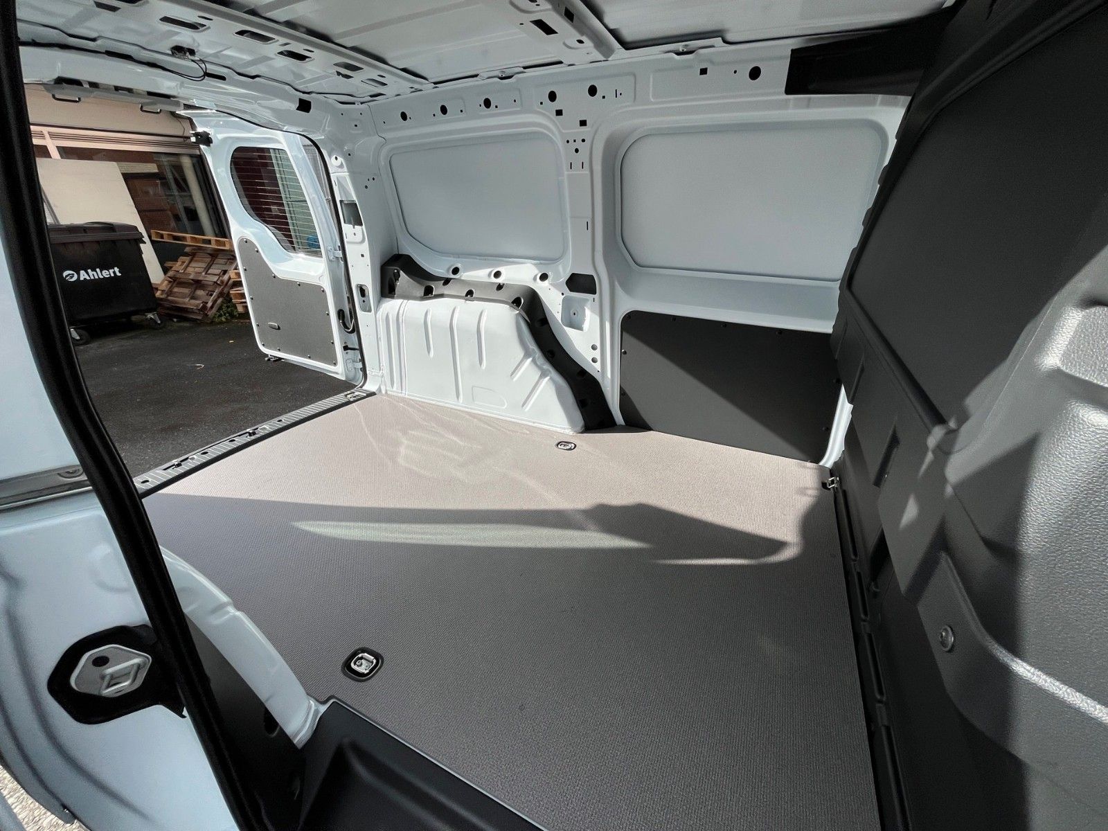 Fahrzeugabbildung Ford Grand Transit Connect 0% Finanzierung